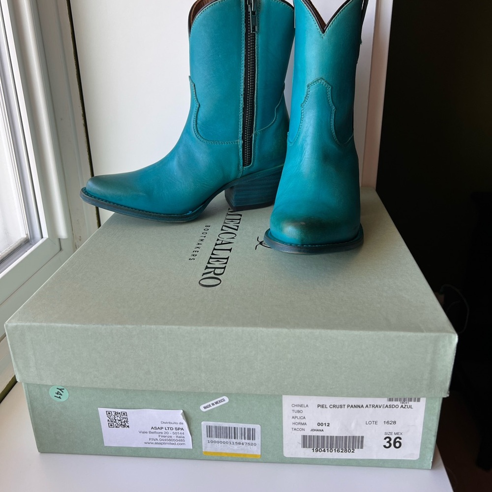 Mezcalero Turquoise Leather Cowboy Boots 36 6